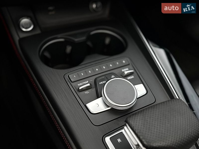 Седан Audi A4 2018 в Києві