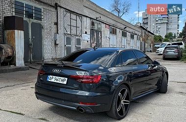 Седан Audi A4 2017 в Запорожье