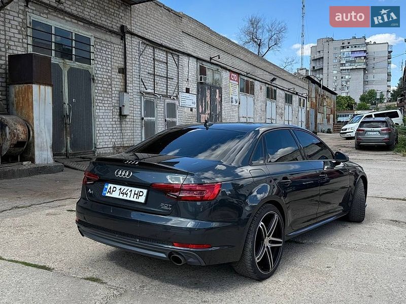 Седан Audi A4 2017 в Запорожье