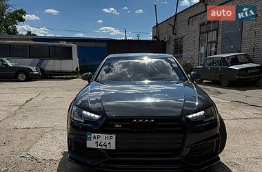 Седан Audi A4 2017 в Запорожье
