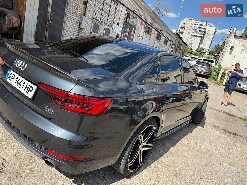 Седан Audi A4 2017 в Запорожье
