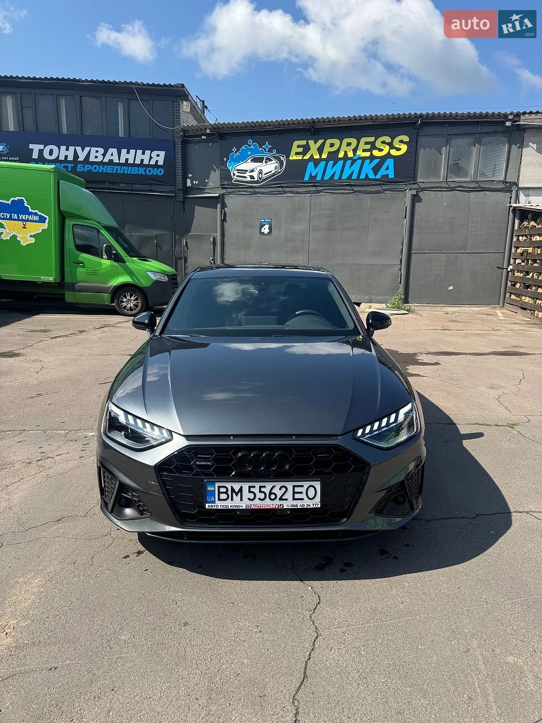 Audi A4 2016 VIN WAUGMAF40HN042599 фото оголошення 13 з 23