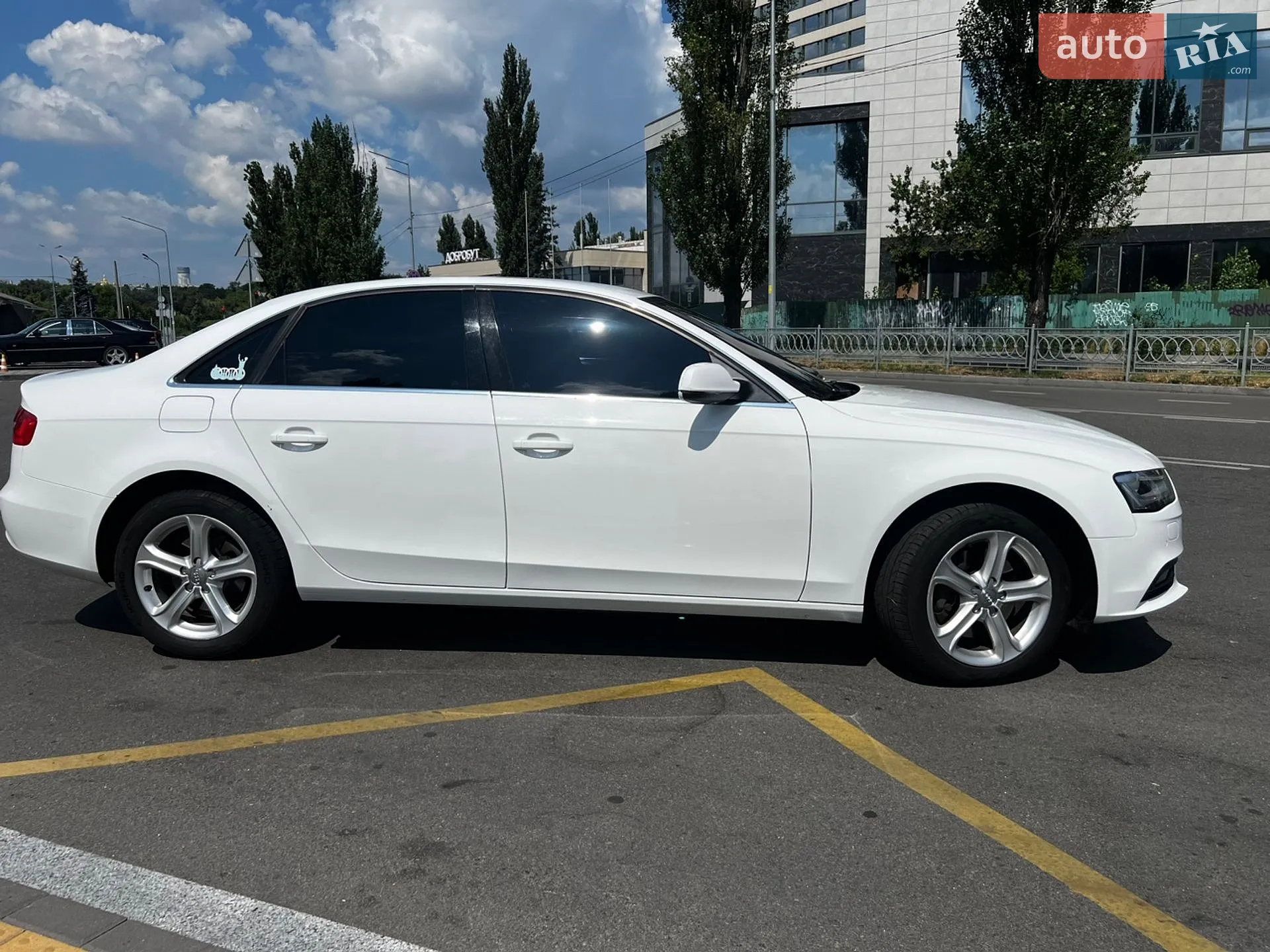 2012 Audi A4 - мініатюра 3