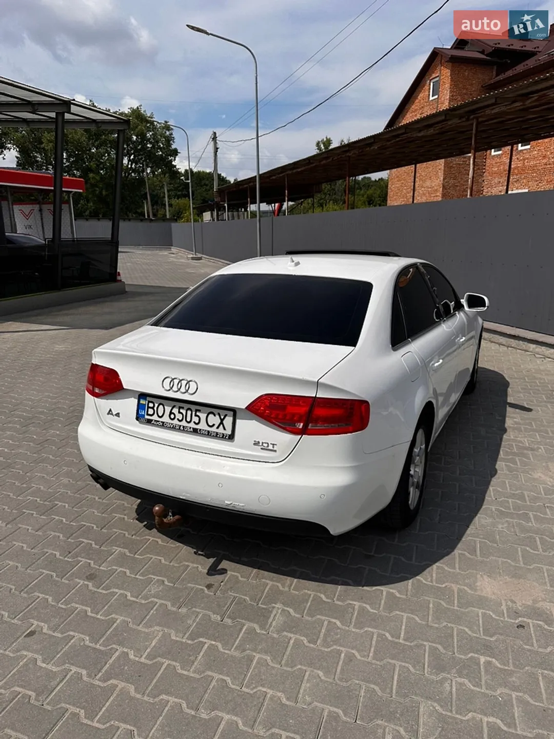 2010 Audi A4 - мініатюра 4