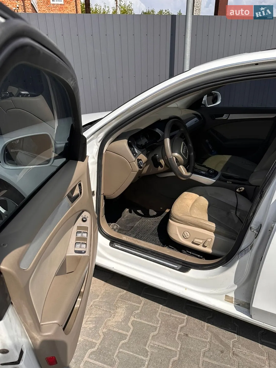 2010 Audi A4 - мініатюра 7
