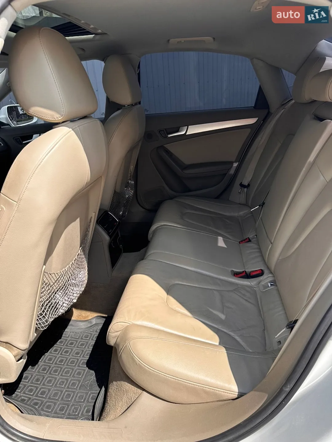 2010 Audi A4 - мініатюра 8