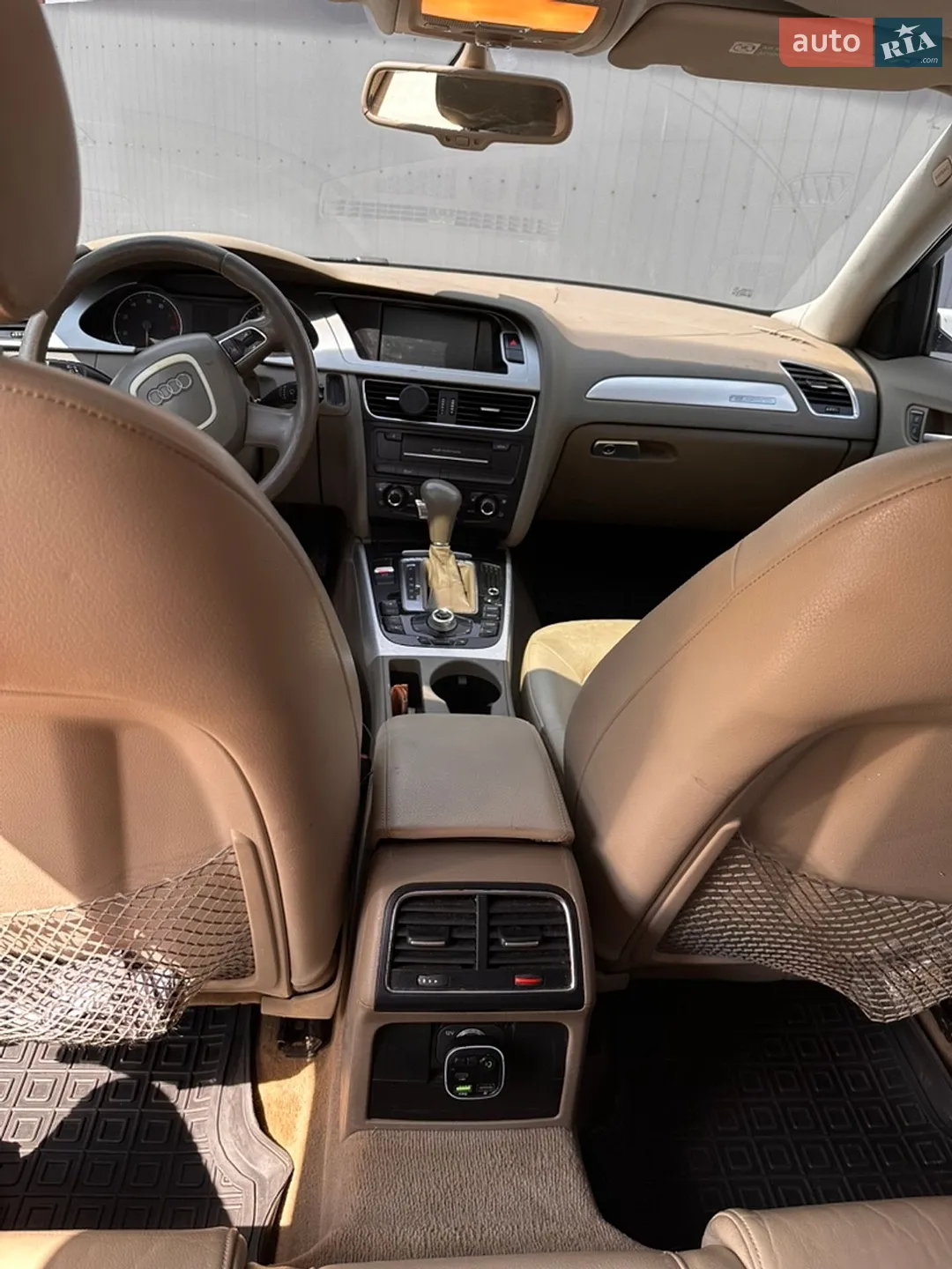 2010 Audi A4 - мініатюра 9