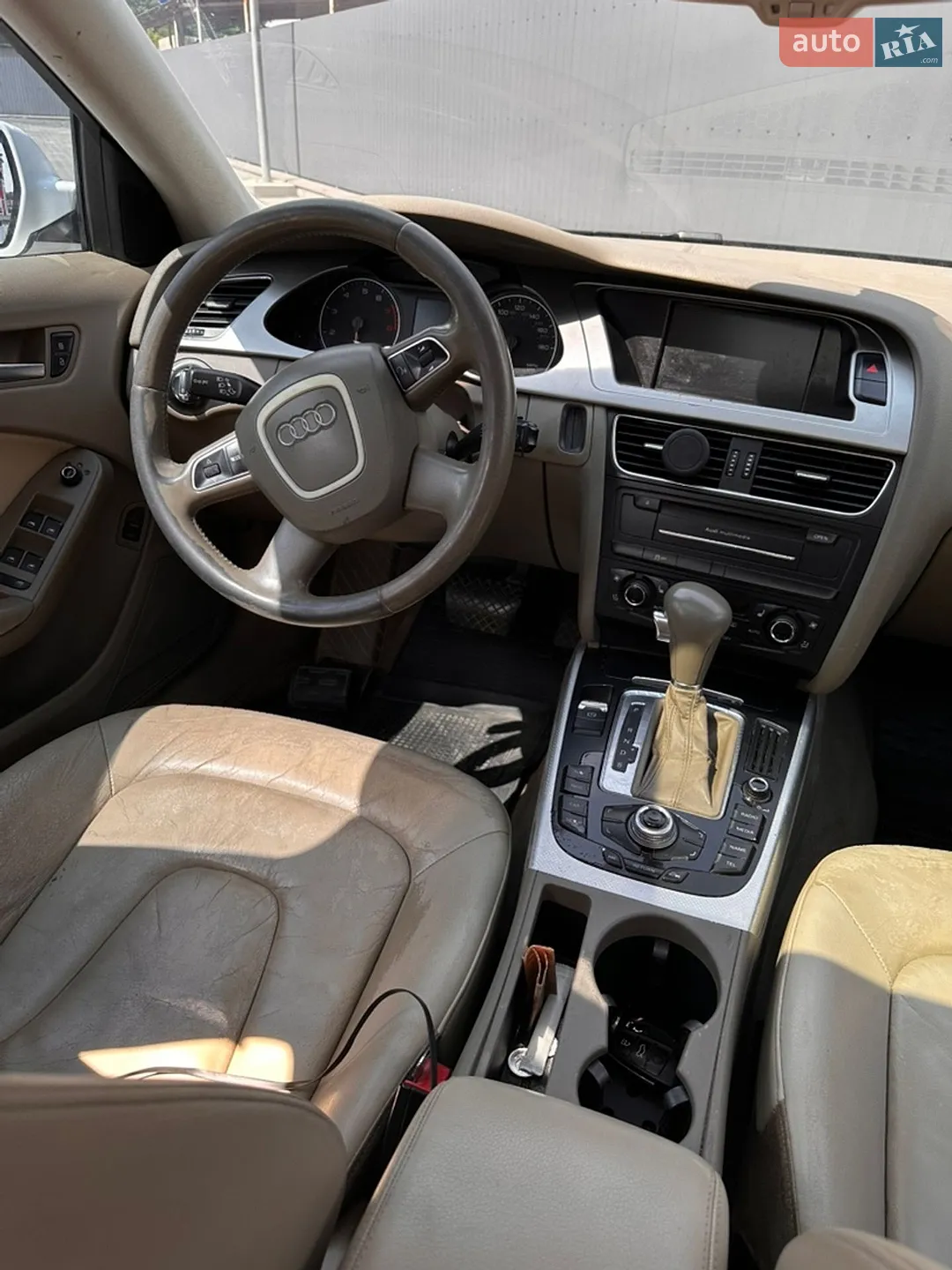 2010 Audi A4 - мініатюра 10