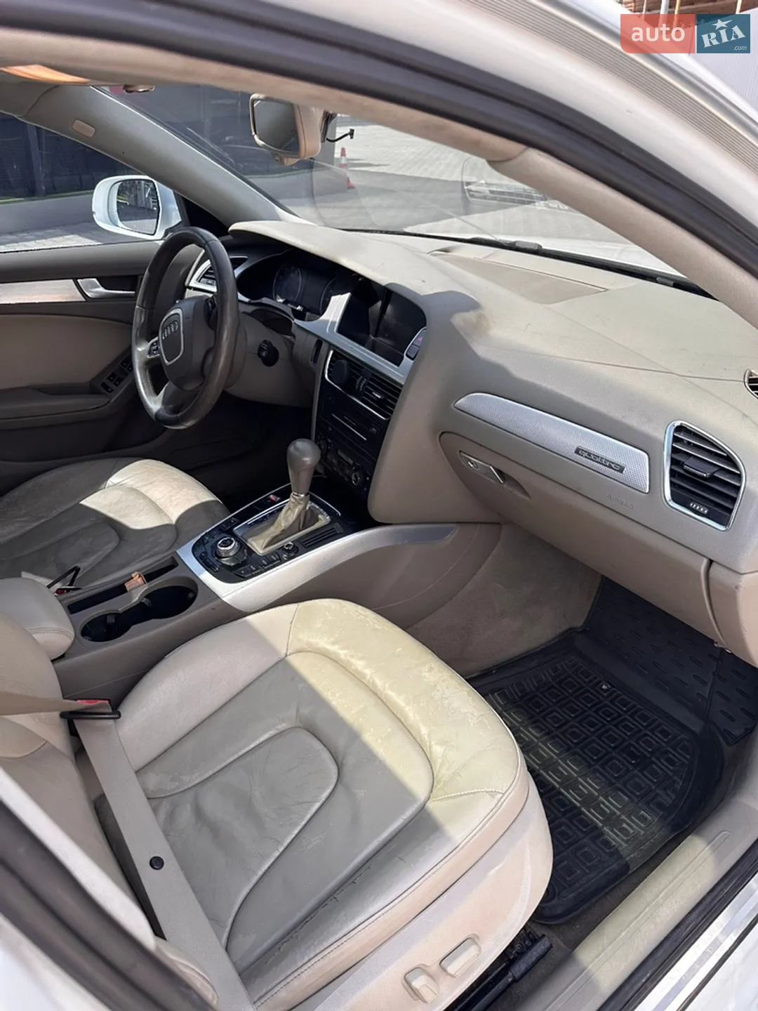 2010 Audi A4 - мініатюра 11