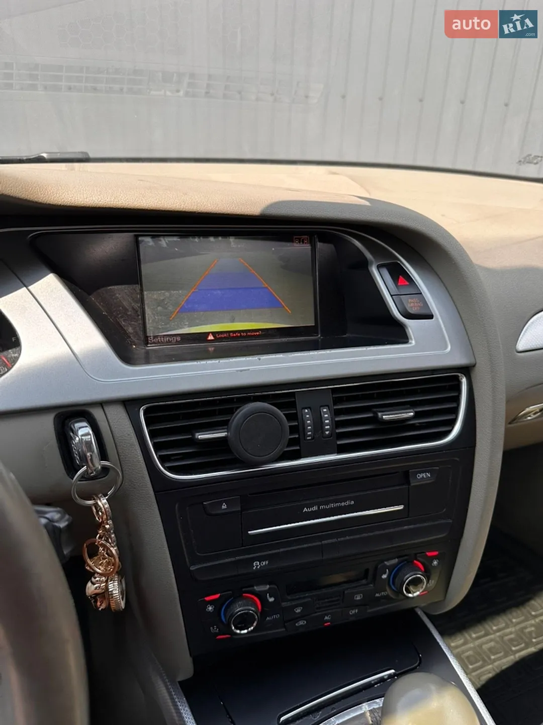 2010 Audi A4 - мініатюра 16