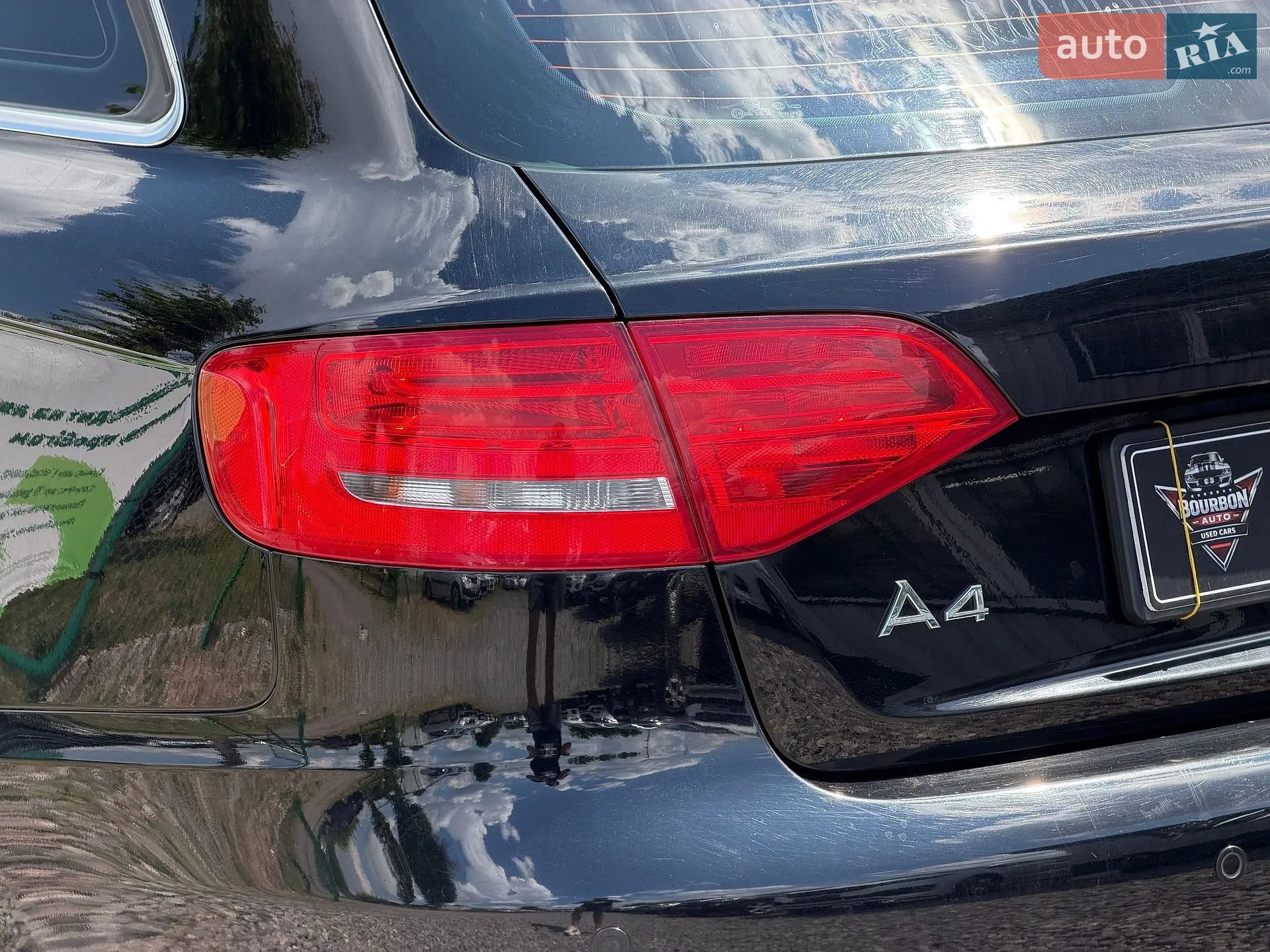 2010 Audi A4 - мініатюра 15