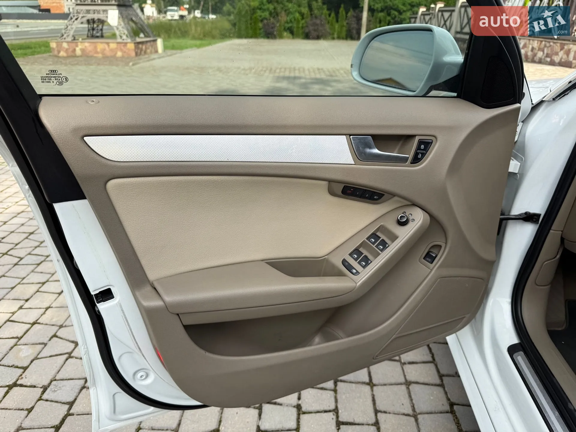 2012 Audi A4 - мініатюра 20