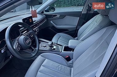 Седан Audi A4 2018 в Полтаві