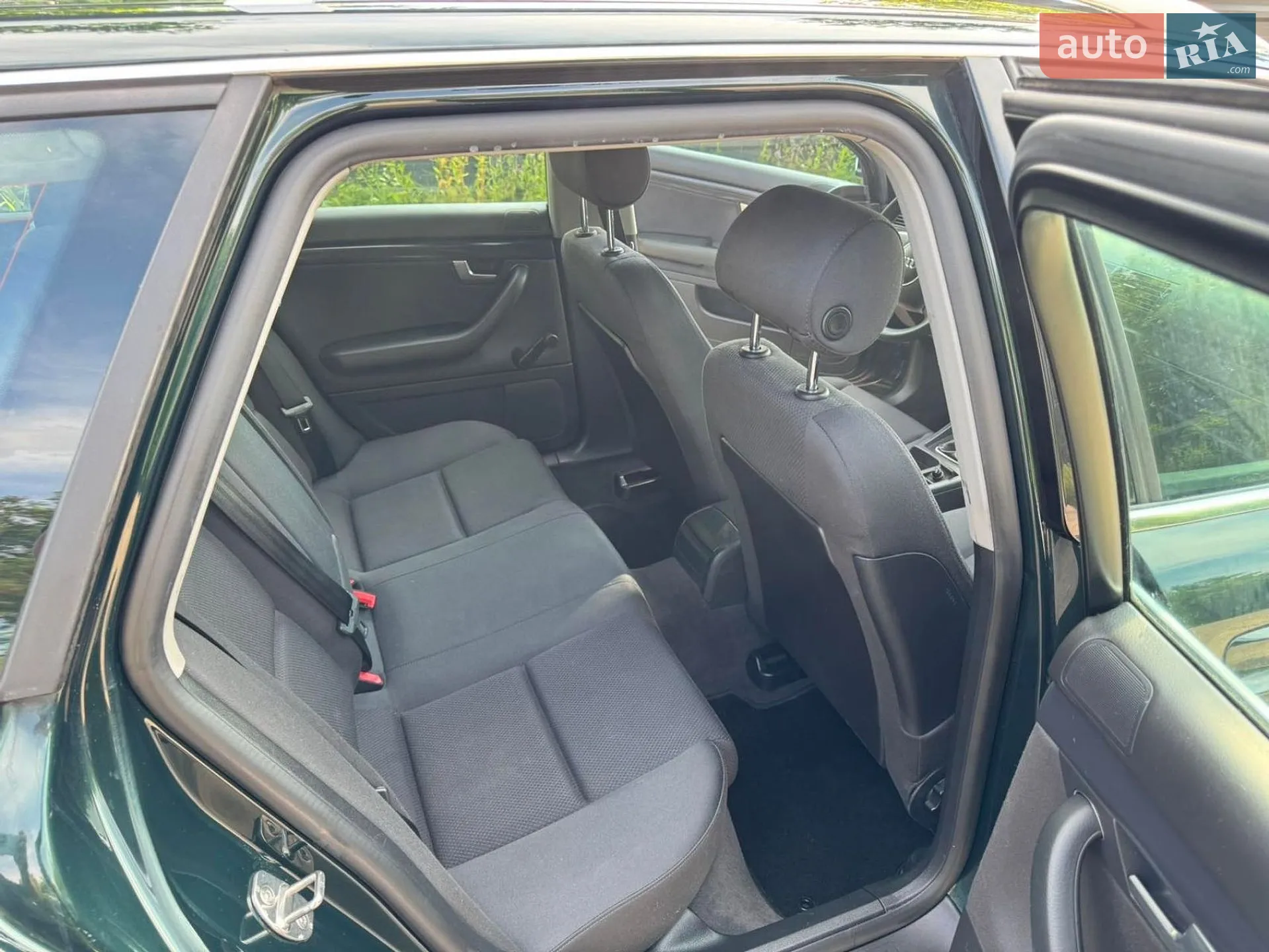 2018 Volkswagen Touareg - мініатюра 16