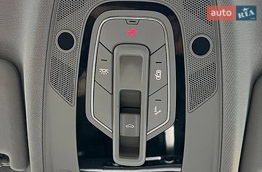Седан Audi A4 2016 в Хмельницком