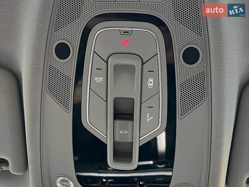 Седан Audi A4 2016 в Хмельницком