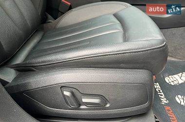 Седан Audi A4 2016 в Хмельницком