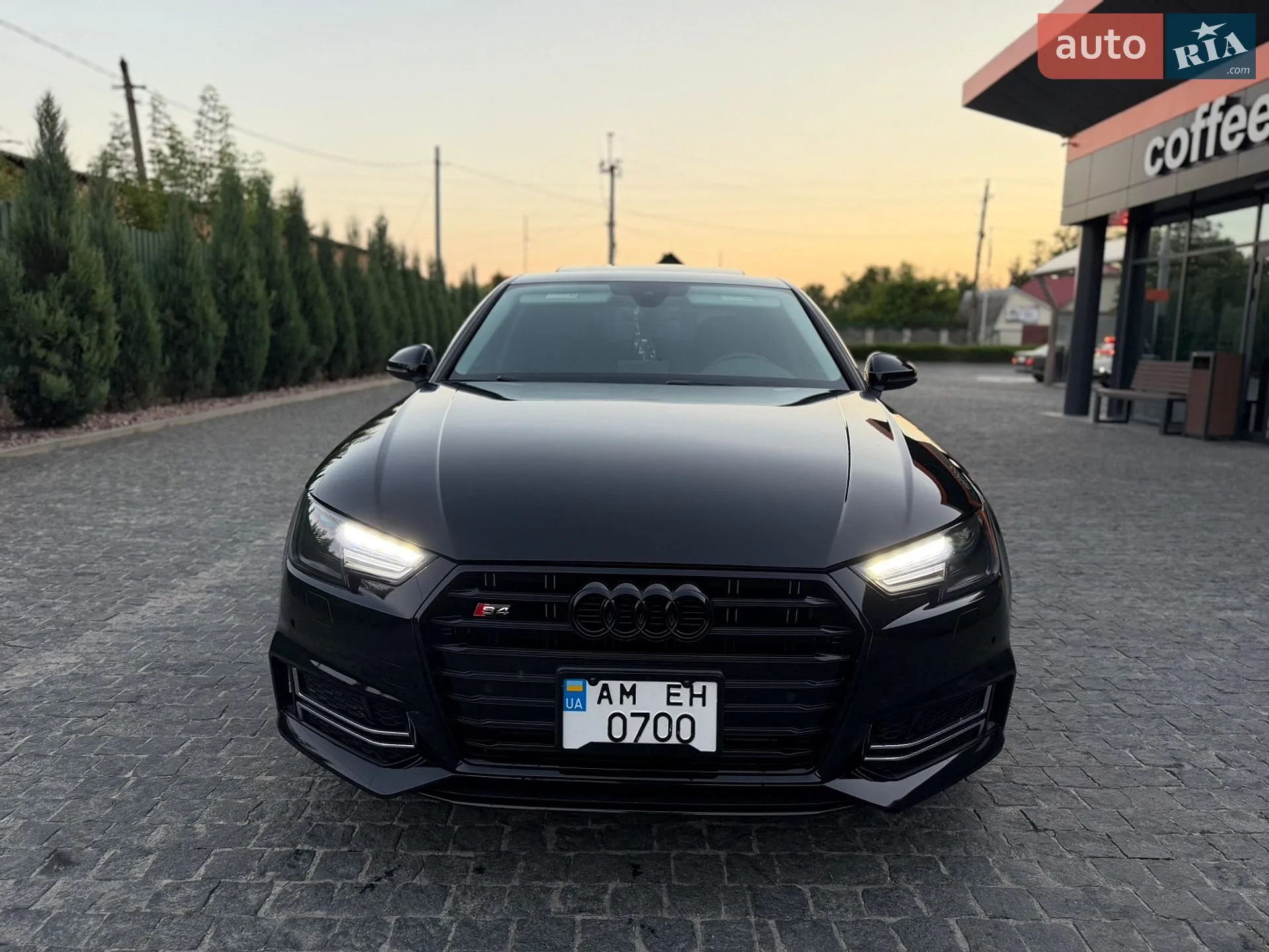Audi A4 2016 VIN WAUGMAF40HN042599 фото оголошення 12 з 21
