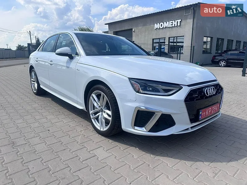 Audi A4 2021