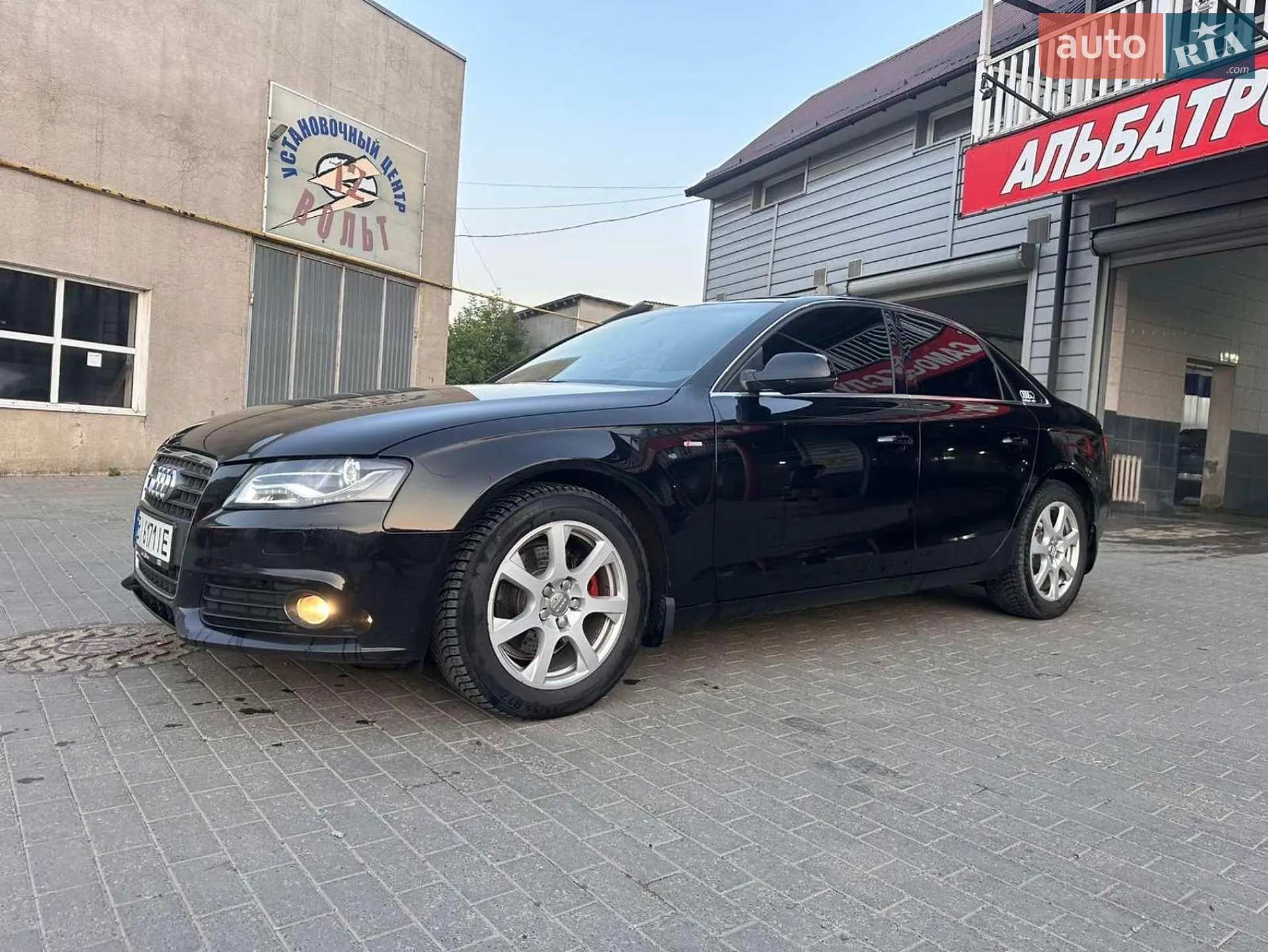 2010 Audi A4 - фото 1