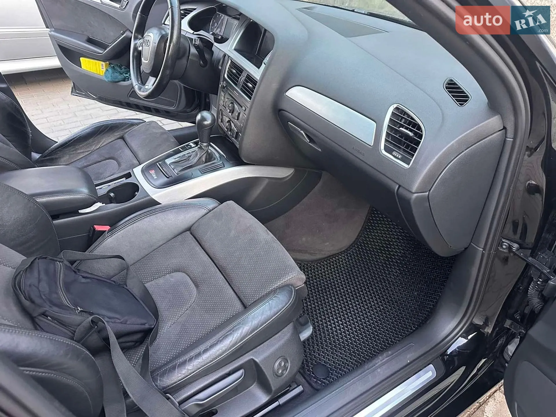 2010 Audi A4 - мініатюра 16