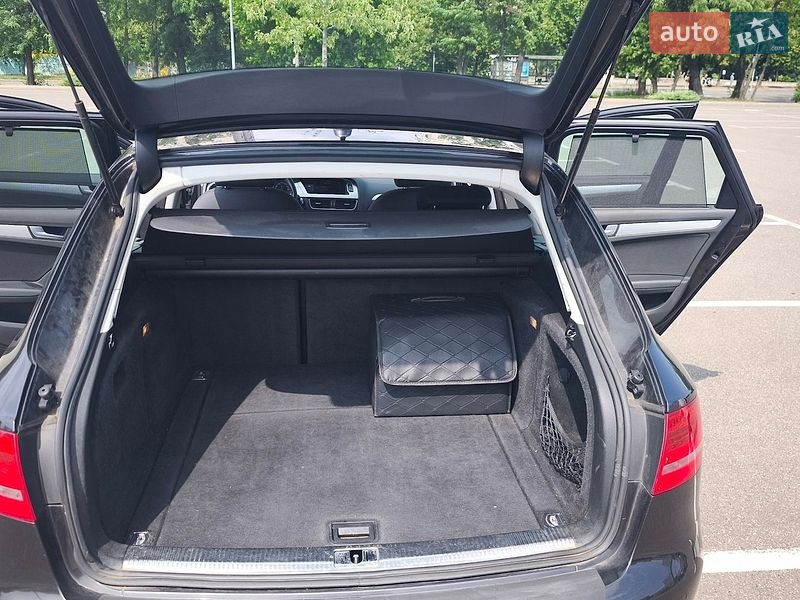 Универсал Audi A4 2011 в Киеве