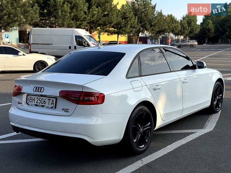 Седан Audi A4 2012 в Одессе