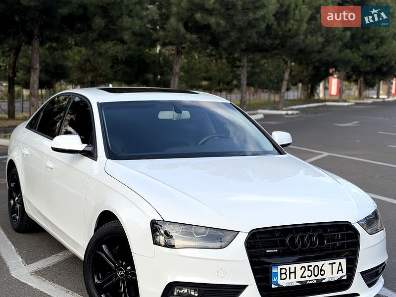 Седан Audi A4 2012 в Одессе