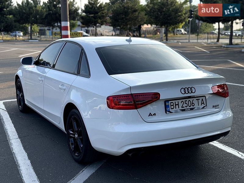 Седан Audi A4 2012 в Одессе