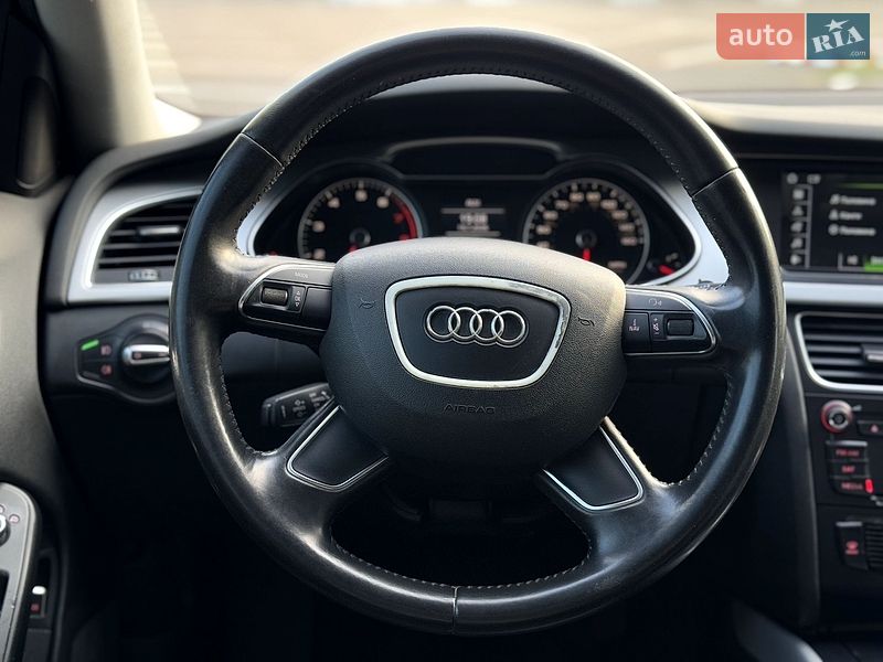 Седан Audi A4 2012 в Одессе