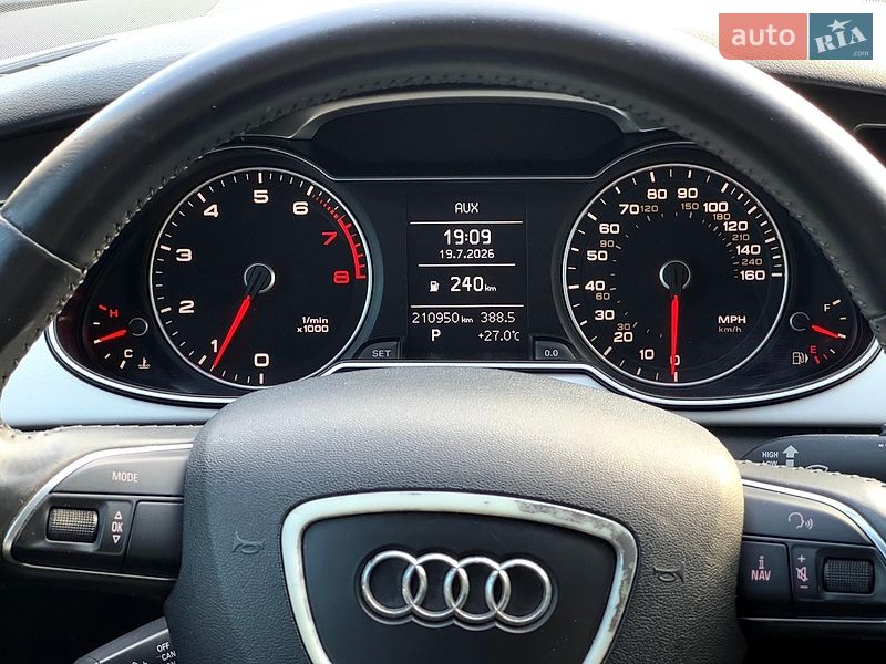 Седан Audi A4 2012 в Одессе
