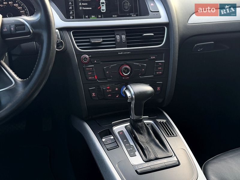 Седан Audi A4 2012 в Одессе