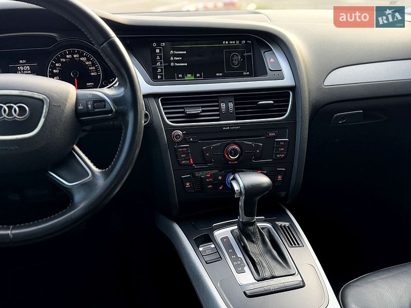 Седан Audi A4 2012 в Одессе