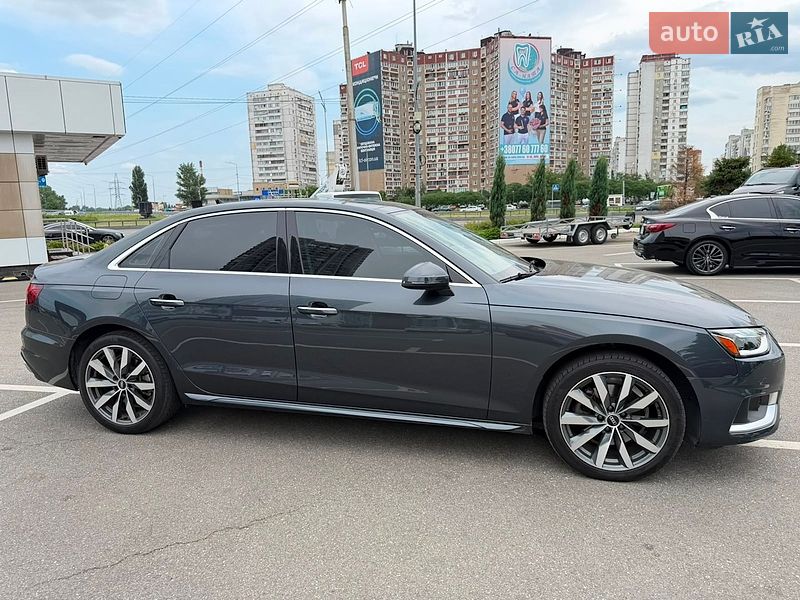 Седан Audi A4 2021 в Киеве
