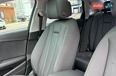 Седан Audi A4 2021 в Киеве
