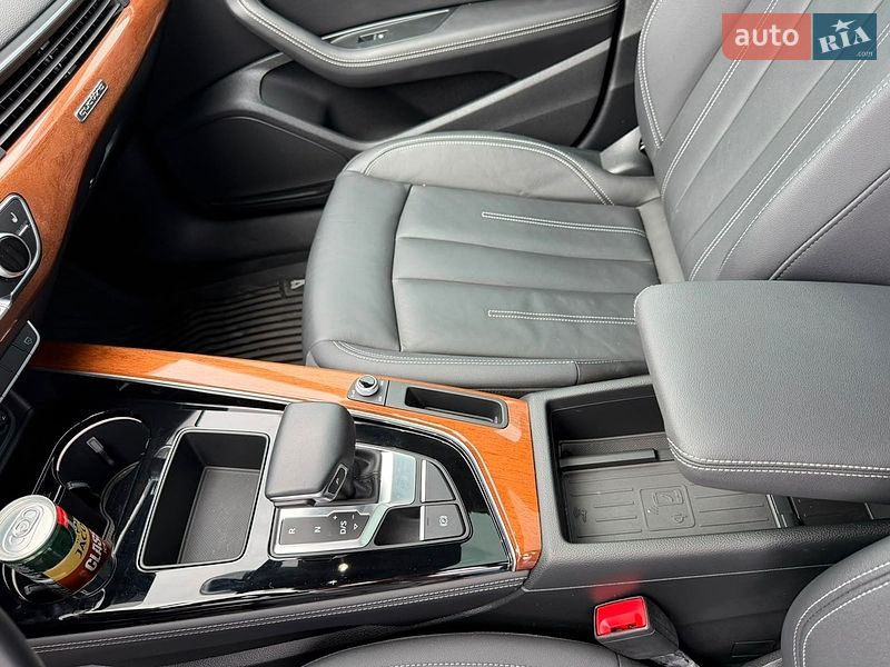 Седан Audi A4 2021 в Киеве