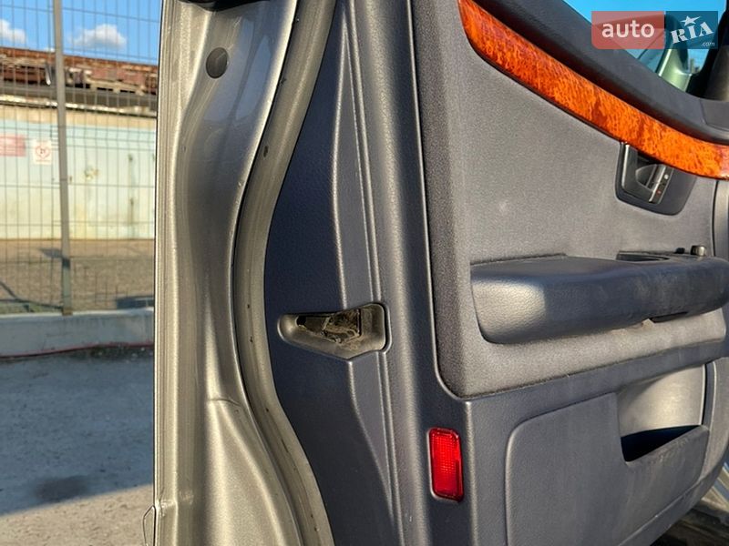 Седан Audi A4 2002 в Вараші