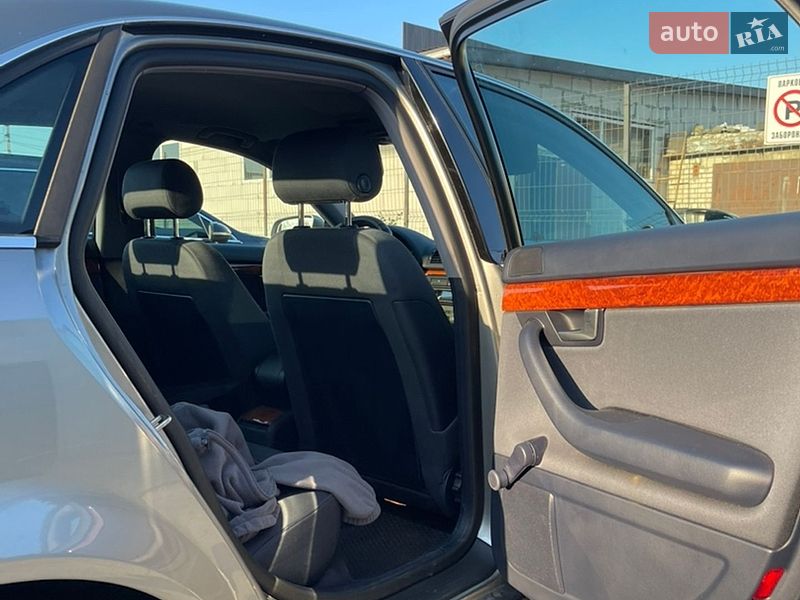 Седан Audi A4 2002 в Вараші