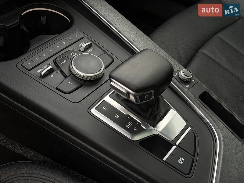 Седан Audi A4 2017 в Харькове