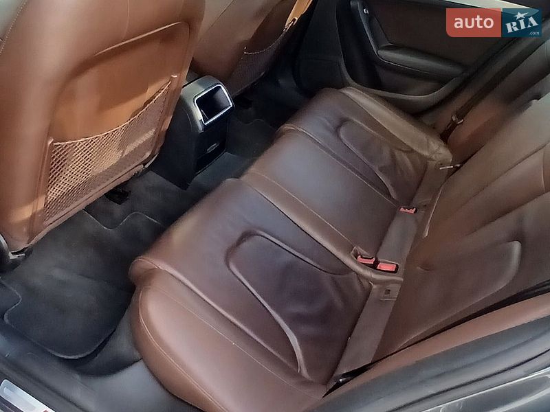Седан Audi A4 2014 в Тернополе