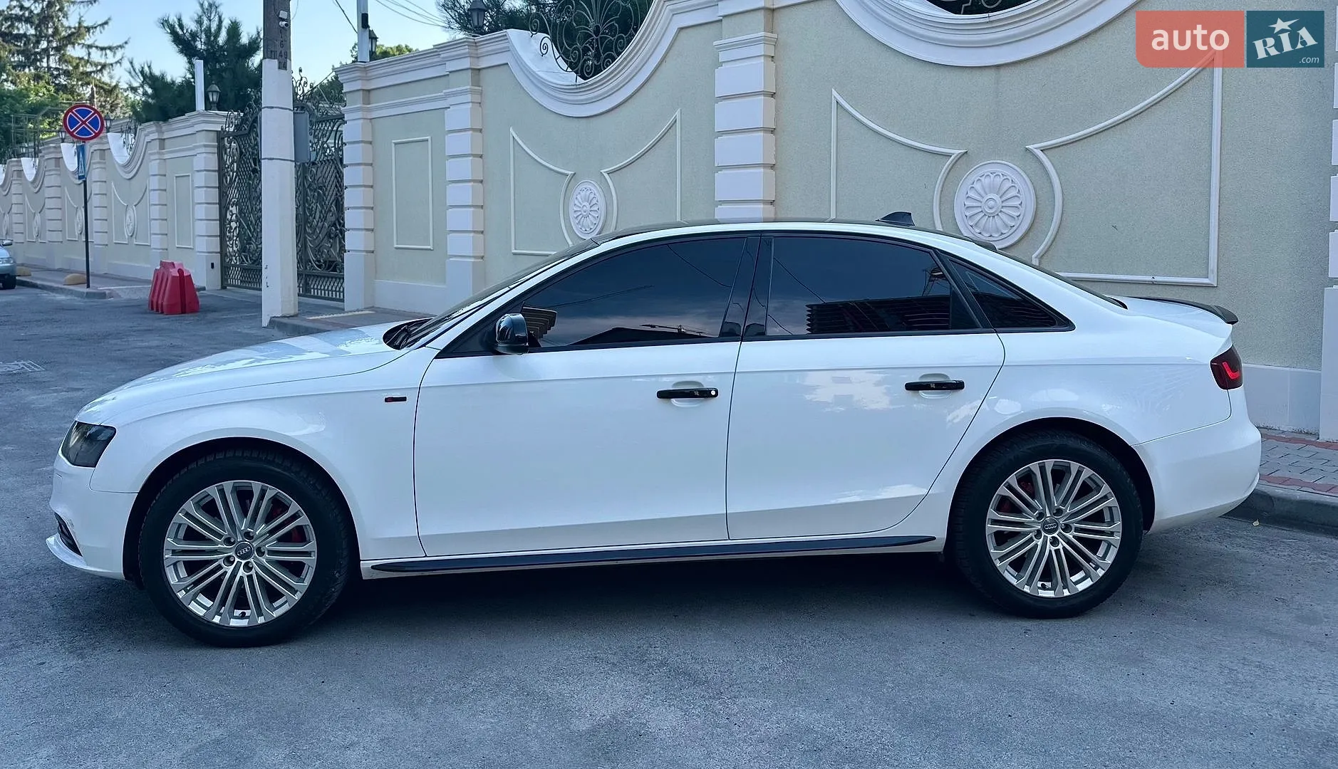 2012 Audi A4 - мініатюра 4
