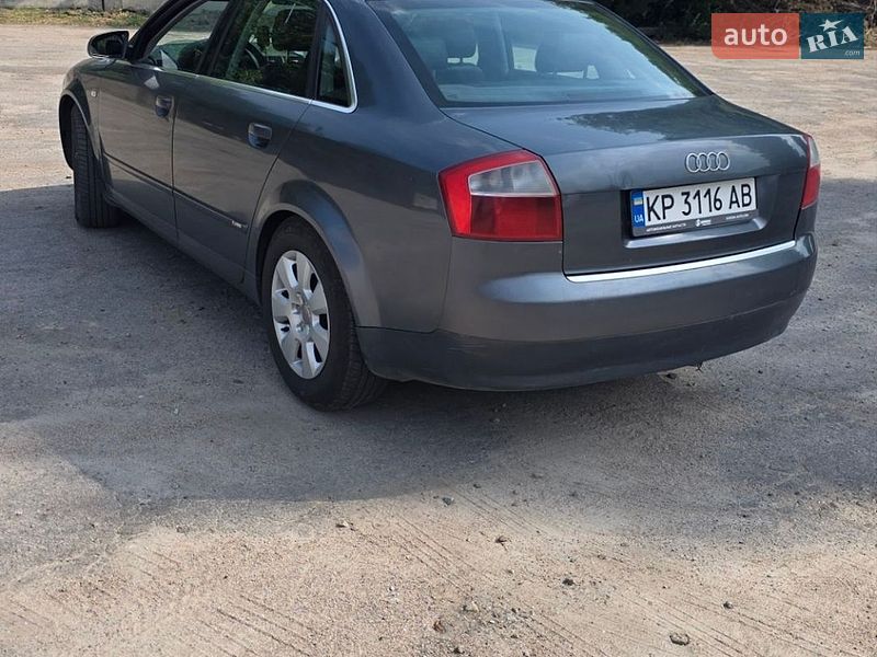 Седан Audi A4 2001 в Запорожье