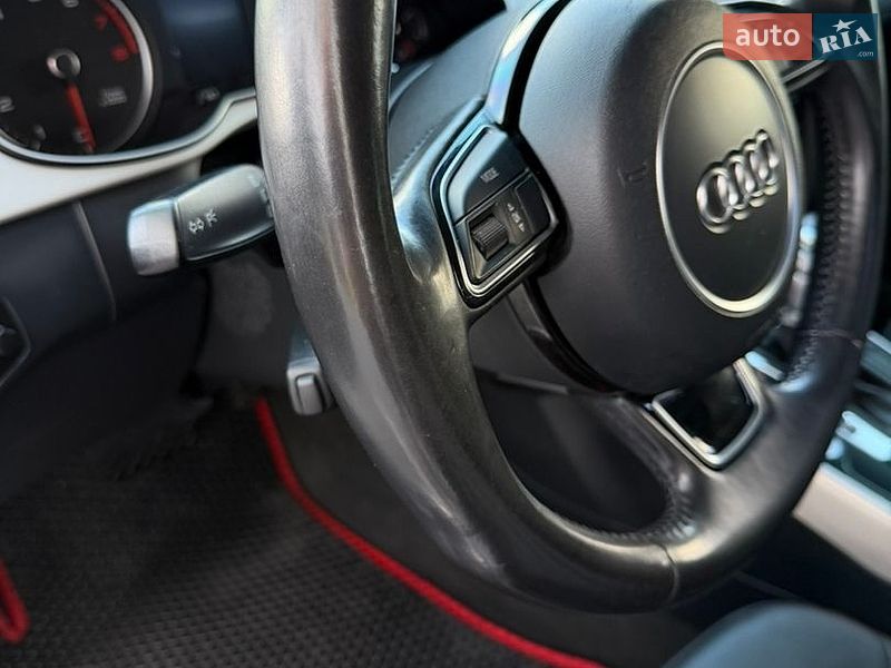 Седан Audi A4 2015 в Киеве