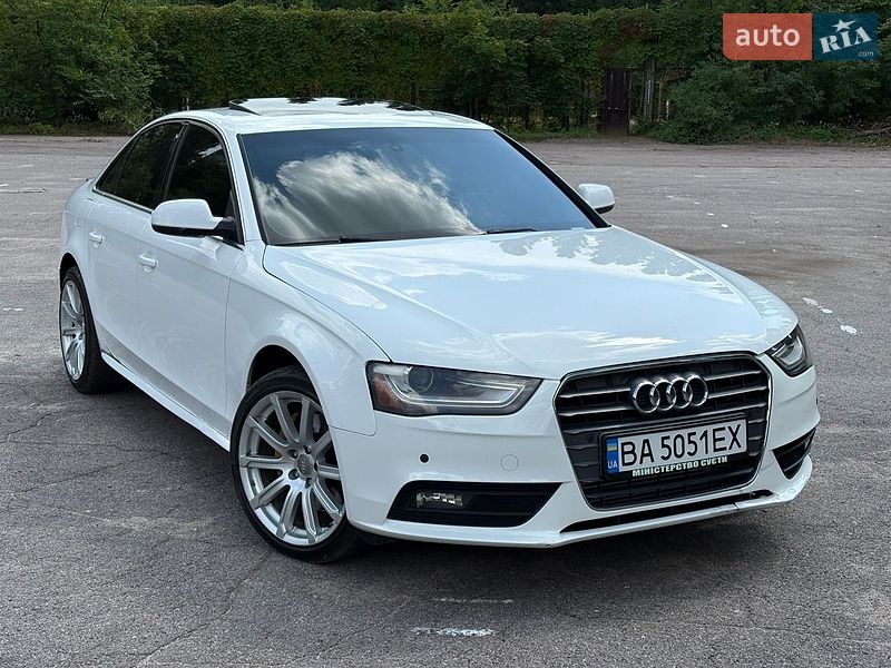 Седан Audi A4 2013 в Днепре