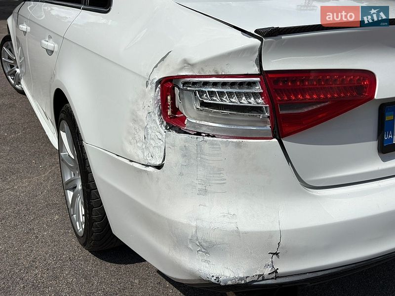 Седан Audi A4 2013 в Днепре