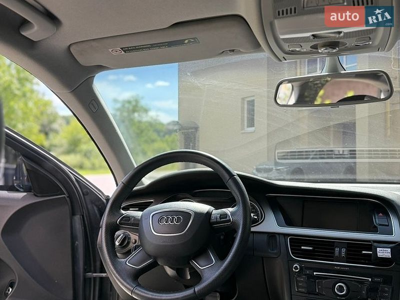 Седан Audi A4 2014 в Хмельницькому