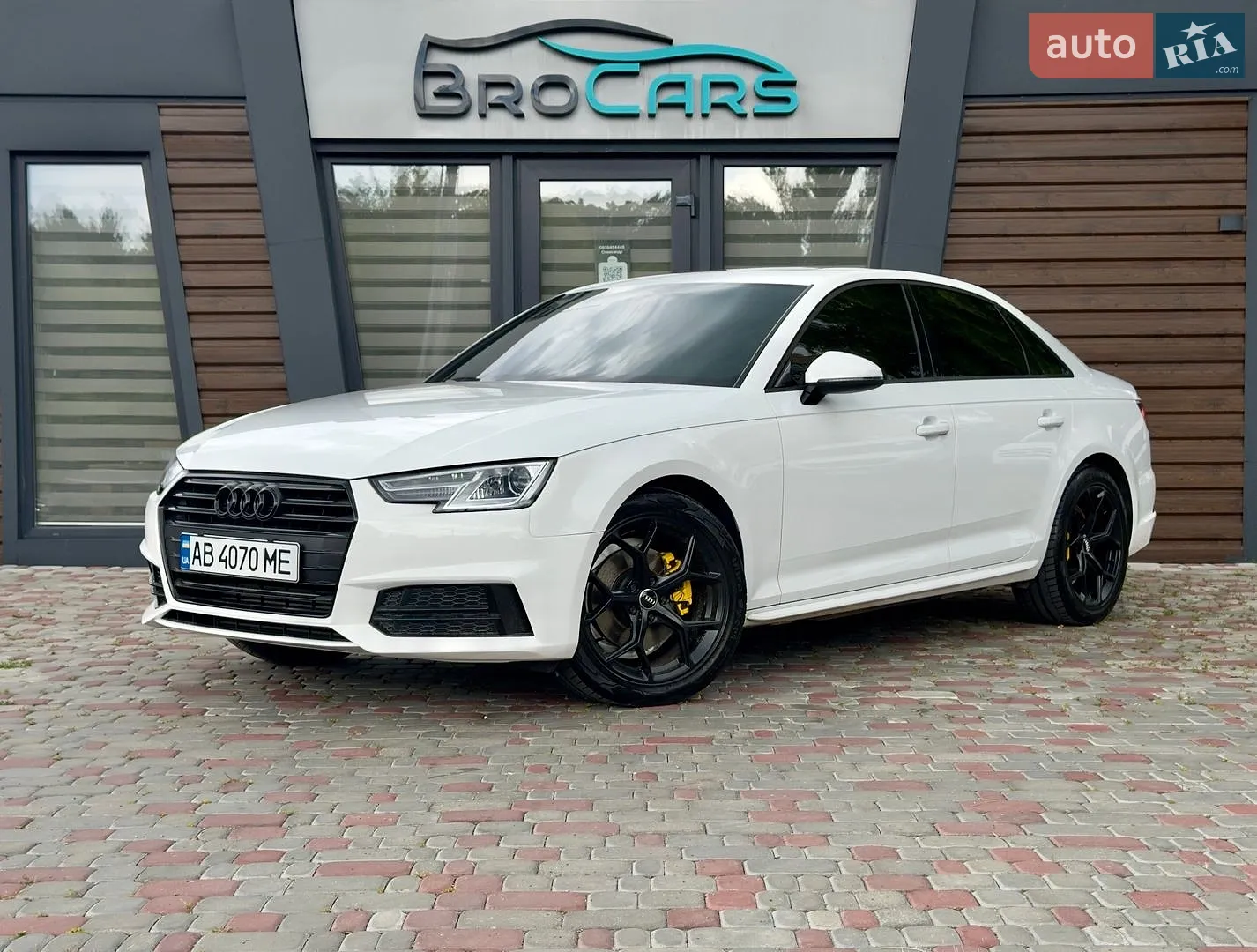 2017 Audi A4 - фото 1