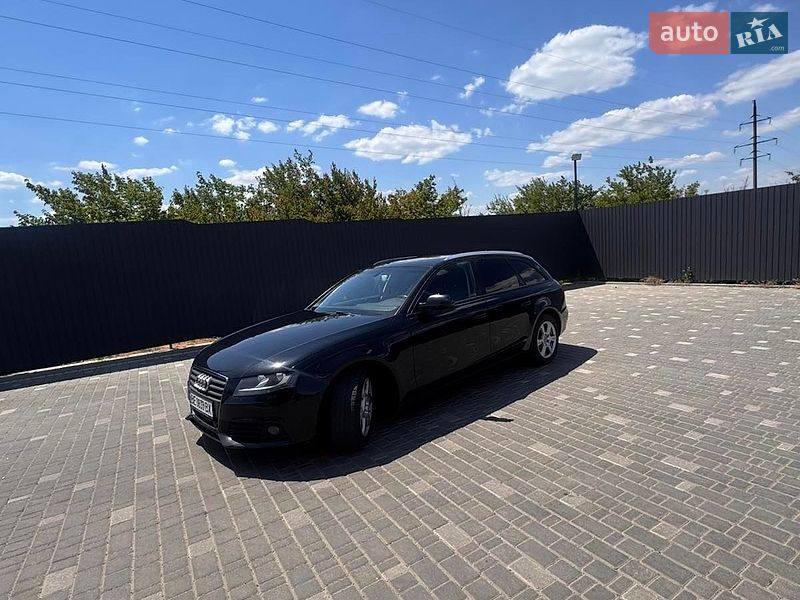 Универсал Audi A4 2011 в Южноукраинске