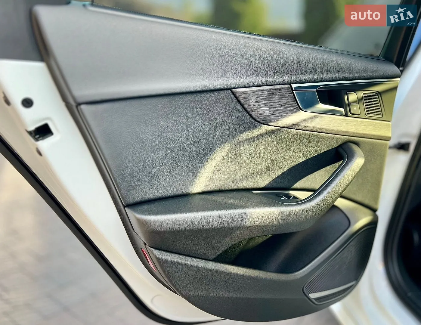2016 Audi A4 - мініатюра 43