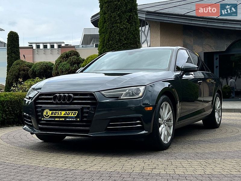 Седан Audi A4 2017 в Львове